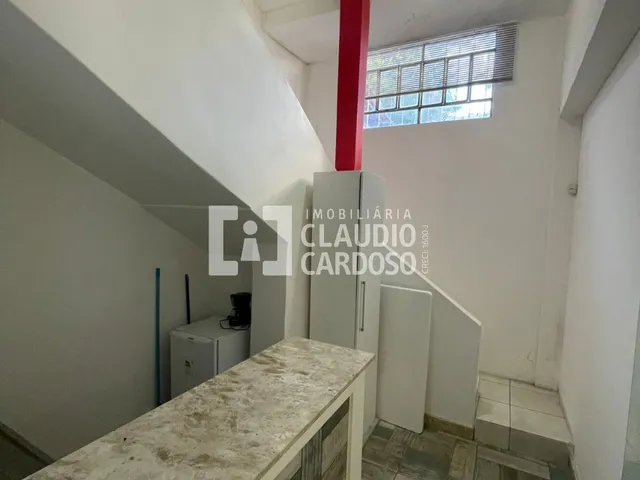 Imagem 9: Aluga-se excelente ponto comercial com térreo e primeiro andar, situado em localização