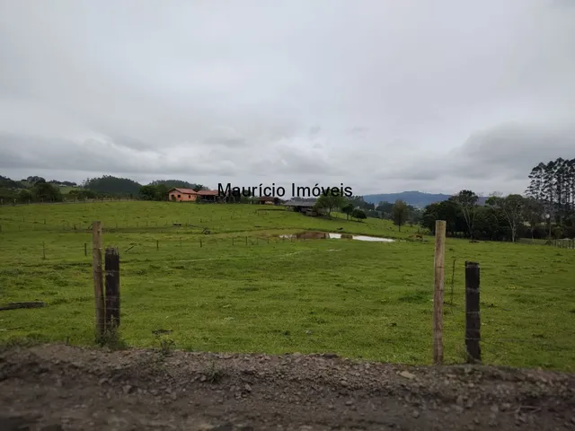 Imagem 8: Terreno urbano com a área de 30.000,00 m², a 200 metros do centro de eventos da cidade