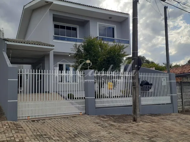 Imagem: Sobrado à venda, no Bairro Uvaranas, em