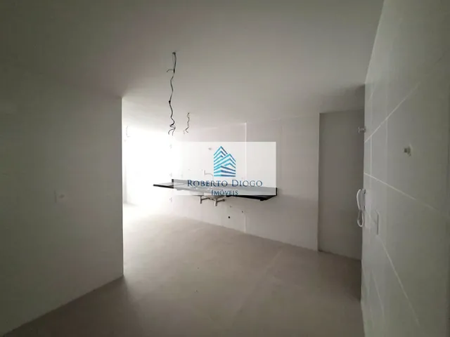 Imagem 13: LUXUOSO APARTAMENTO À VENDA EM ICARAÍ, NITERÓI-RJ: 4 QUARTOS, 4 SUÍTES, 1 SALA, 5