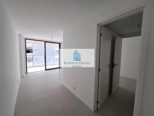 Imagem 4: LUXUOSO APARTAMENTO À VENDA EM ICARAÍ, NITERÓI-RJ: 4 QUARTOS, 4 SUÍTES, 1 SALA, 5