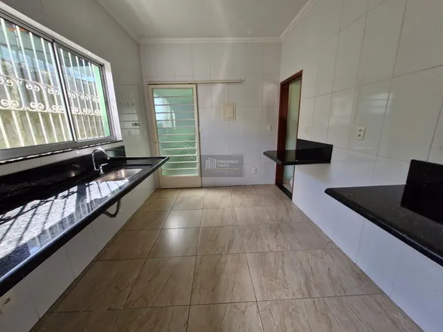 Imagem 3: Casa Linear 2 Quartos com Quintal Amplo – Bairro Copacabana