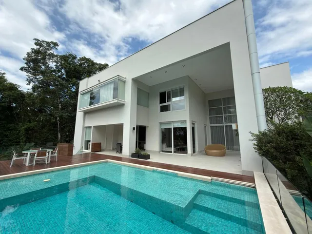 Imagem: Casa de Luxo à Venda em Joinville-SC, Bairro