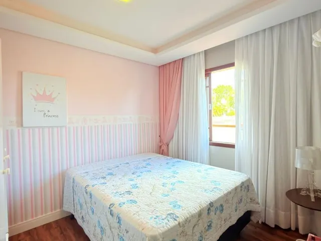 Imagem 10: Casa para locação em Joinville-SC, bairro Bom Retiro: 4 quartos, 2 suítes, 3 salas, 4