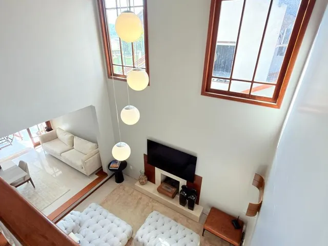 Imagem 16: Casa para locação em Joinville-SC, bairro Bom Retiro: 4 quartos, 2 suítes, 3 salas, 4