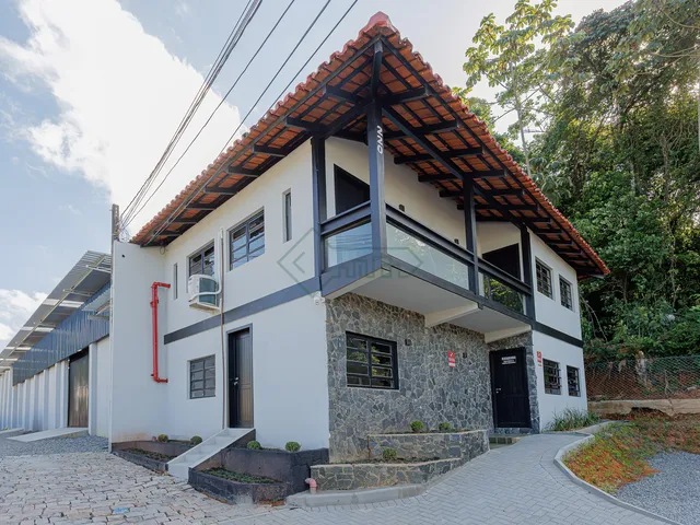 Imagem 10: Galpão Comercial para Locação em Joinville-SC - Bairro Santa Catarina 5 Salas, 4