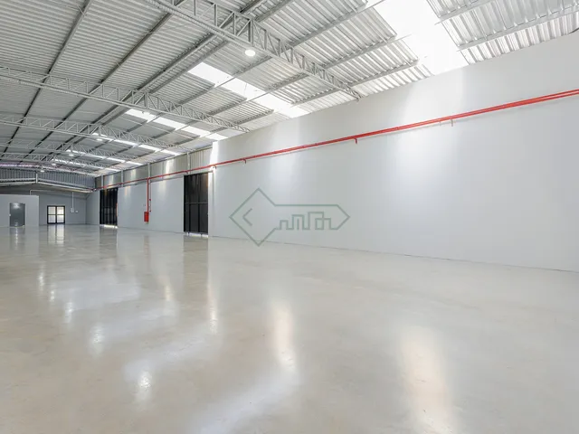 Imagem 12: Galpão Comercial para Locação em Joinville-SC - Bairro Santa Catarina 5 Salas, 4