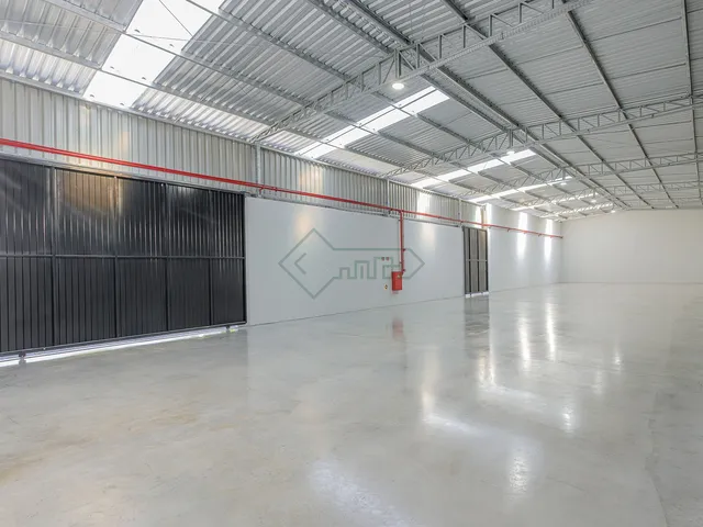 Imagem 5: Galpão Comercial para Locação em Joinville-SC - Bairro Santa Catarina 5 Salas, 4