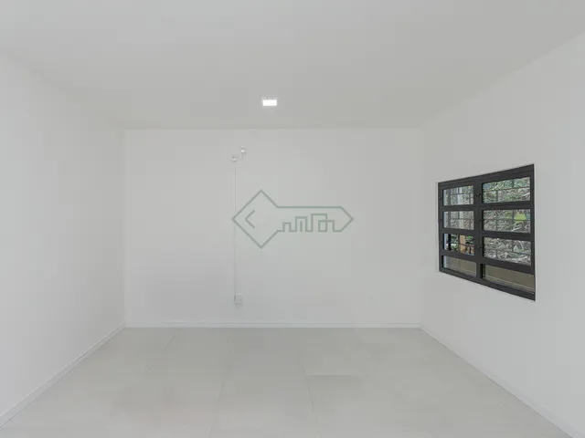 Imagem 14: Galpão Comercial para Locação em Joinville-SC - Bairro Santa Catarina 5 Salas, 4