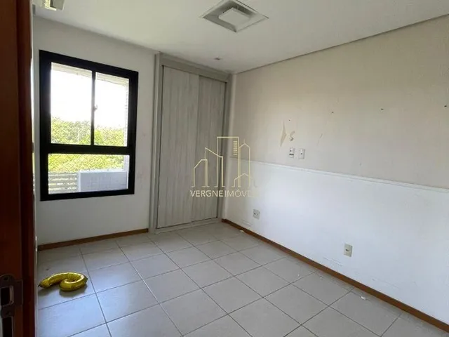 Imagem 3: Apartamento para locação em Patamares 2/4 com Suíte, 83m² Nascente com Varanda