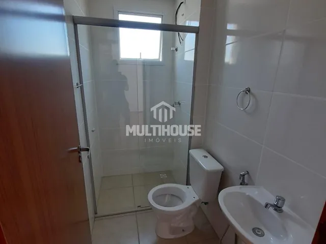 Imagem 14: Apartamento 2 Quartos com Armários, Vaga Coberta e Portaria
