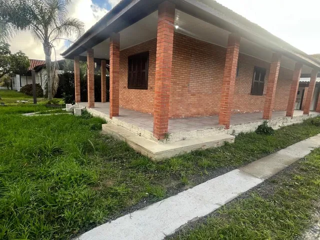 Imagem: Casa com 3 dormitórios na Av. Flores da