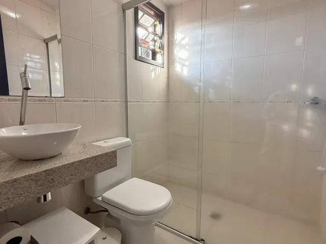 Imagem 5: Imperdível: Casa Averbada venda em Joinville-SC, no bairro Floresta, com 5 quartos, 1