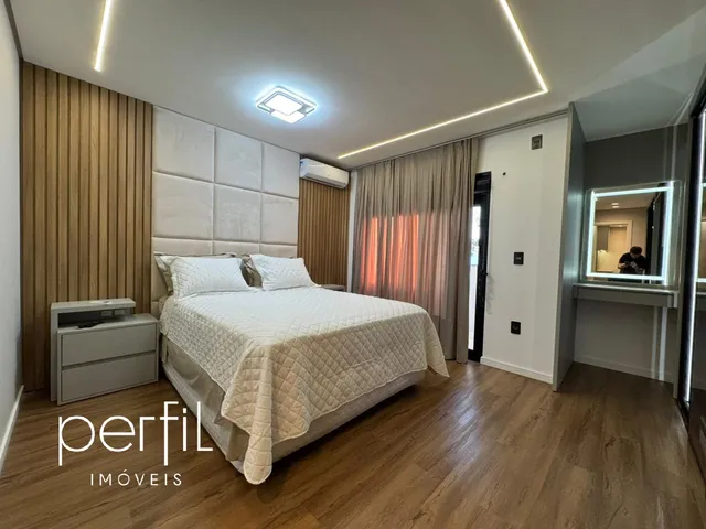 Imagem 3: Casa à venda em Joinville-SC, bairro Jardim Sofia: 3 quartos, 3 suítes, 3 salas, 4