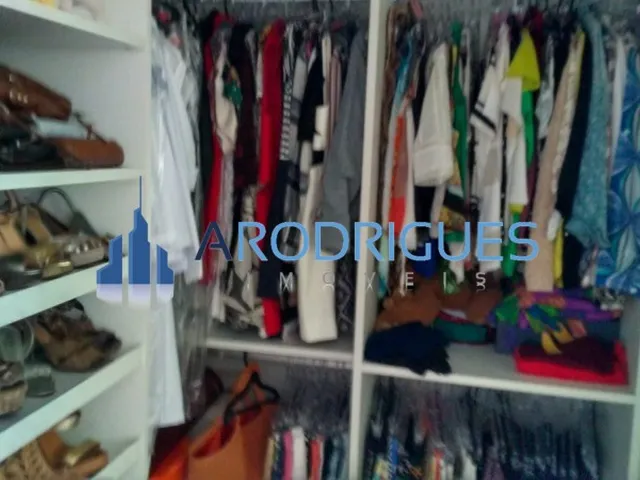 Imagem 1: Casa Duplex à Venda e Aluguel em Busca Vida Altíssimo Padrão em Condomínio com 5