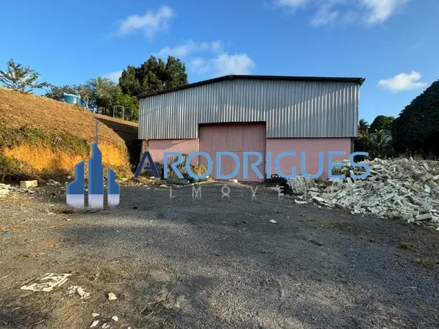 Imagem 2: Oportunidade Única: Galpão Comercial à Venda ou Locação no Caji, Lauro de