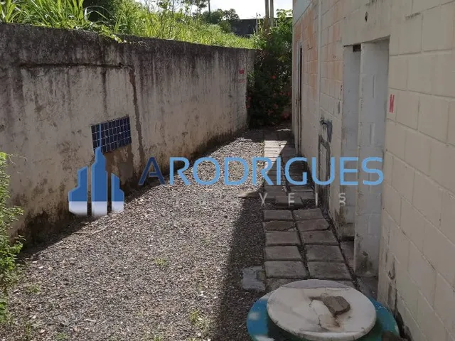 Imagem 13: Galpão Comercial à Venda e Locação em Lauro de Freitas - 2 Salas, 6 Banheiros, 8