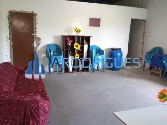 Imagem 6: Galpão Comercial à Venda e Locação em Lauro de Freitas - 2 Salas, 6 Banheiros, 8