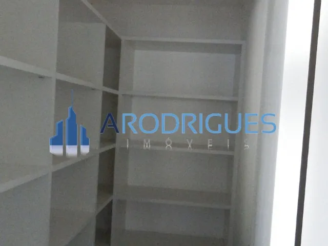 Imagem 13: Casa de luxo em condomínio: 4 quartos, 4 suítes, 3 salas, 6 banheiros, 6 vagas de