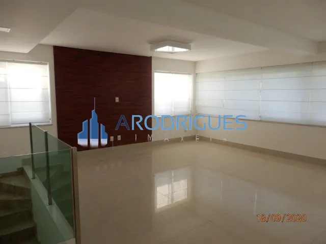 Imagem 16: Casa de luxo em condomínio: 4 quartos, 4 suítes, 3 salas, 6 banheiros, 6 vagas de
