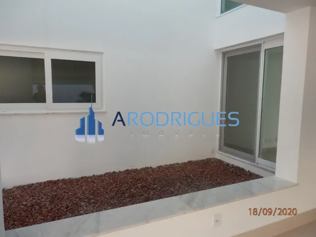 Imagem 12: Casa de luxo em condomínio: 4 quartos, 4 suítes, 3 salas, 6 banheiros, 6 vagas de