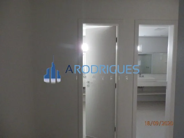 Imagem 13: Casa de luxo em condomínio: 4 quartos, 4 suítes, 3 salas, 6 banheiros, 6 vagas de