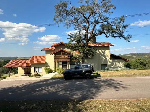 Imagem: Luxuosa Casa em Condomínio no Parque da