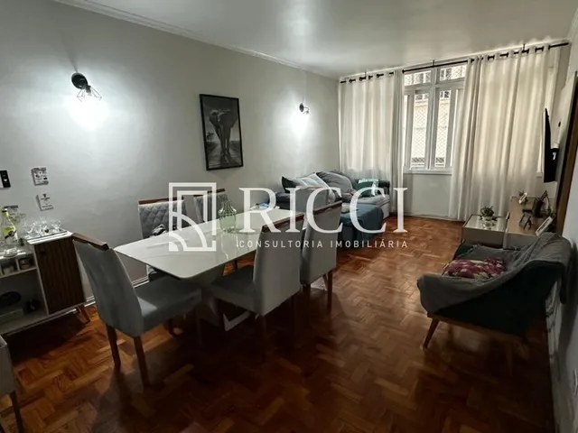 Imagem 1: Apartamento à venda no Centro de São Vicente-SP: 1 quarto, 2 salas, 1 banheiro, 1 vaga
