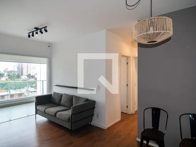 Imagem: O apartamento possui 2 Dormitórios, 1 Suíte, 2 Banheiros,