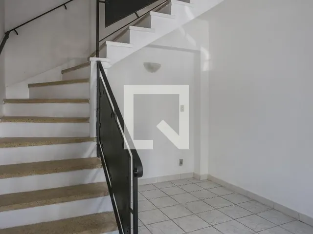 Imagem: Casa à Venda - Vila Romana, 2 Quartos