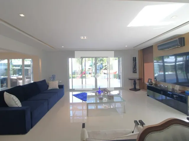 Imagem: Casa à Venda - Interlagos, 4 Quartos, 637