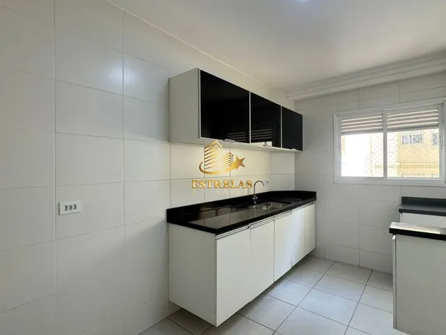 Imagem 8: Apartamento à venda em Curitiba-PR, no bairro Cabral: 3 quartos, 1 suíte, 2 salas, 3