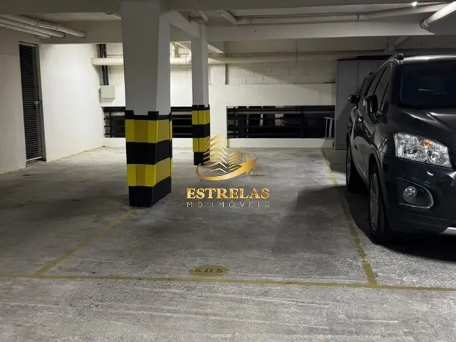 Imagem 4: Apartamento à venda em Curitiba-PR, no bairro Cabral: 3 quartos, 1 suíte, 2 salas, 3