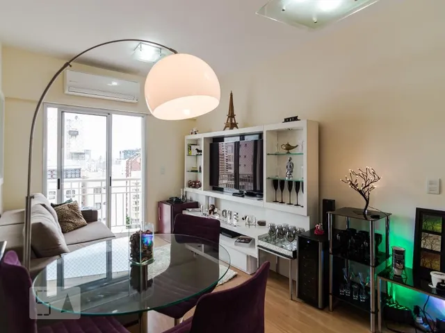 Imagem: O apartamento possui 2 Dormitórios, 1 Suíte, 2 Banheiros,