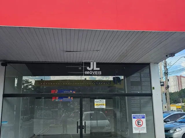 Imagem: A sala comercial possui 2 Vagas na garagem, 52m² de Área