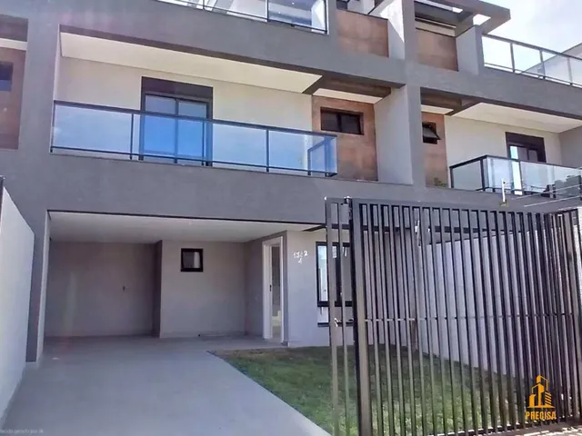 Imagem 9: Tríplex de alto padrão no Hauer com 3 suítes, terraço amplo e ático com banheiro