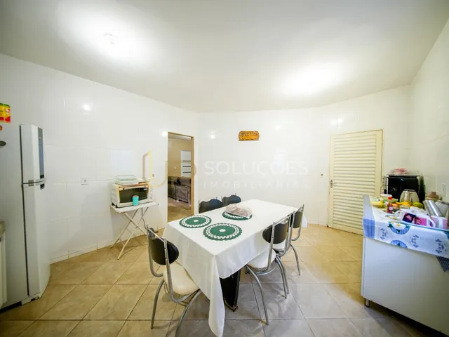 Imagem 3: Sobrado AR 10 Sobradinho II | 4 Quartos (1 Suíte) | 3 Vagas | 280m²