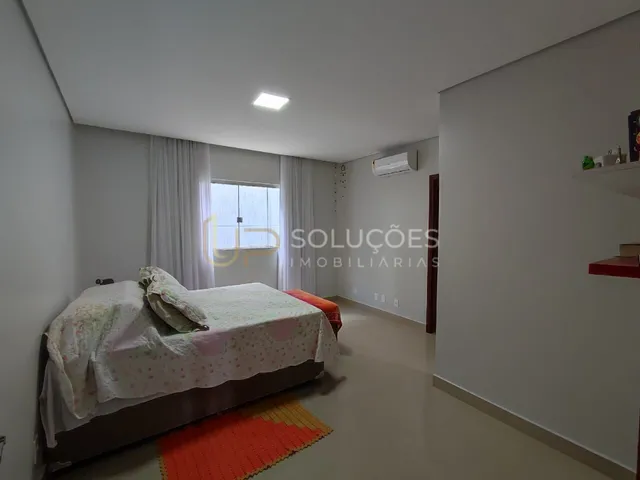 Imagem 16: Casa 3 Quartos (Suíte c/ Closet), Piscina + Cozinha c/ Armários | ESCRITURADA