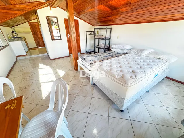 Imagem 7: Casa no Carianos - 3 dormitórios, sendo 2 suites - Florianópolis/SC