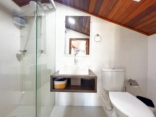 Imagem 3: Casa no Carianos - 3 dormitórios, sendo 2 suites - Florianópolis/SC