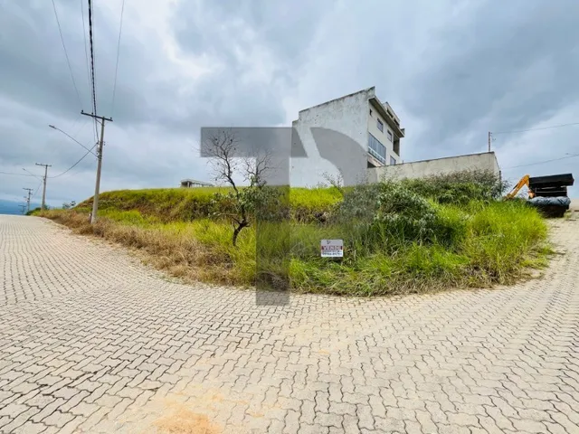 Imagem: Terreno de esquina com 446m² no Bela Vista