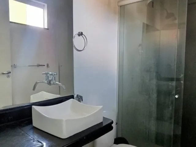 Imagem 6: Casa de Alto Padrão com 4 Suítes e 3 Pavimentos no Residencial Morada Verde