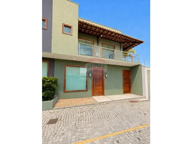 Imagem 2: Casa de Alto Padrão com 4 Suítes e Lazer Completo a 2km da Praia de Taperapuan em Porto