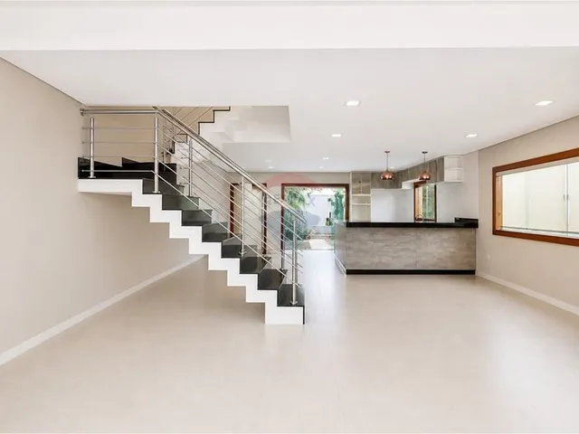 Imagem: Casa de Alto Padrão com 4 Suítes e Lazer