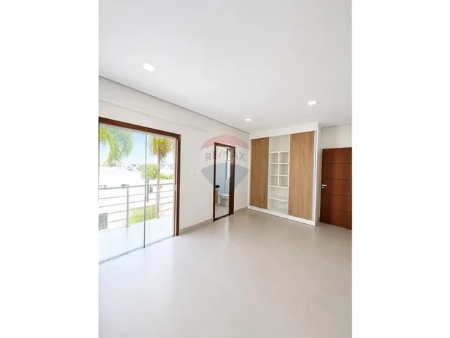 Imagem 15: Casa de Alto Padrão com 4 Suítes e Lazer Completo a 2km da Praia de Taperapuan em Porto