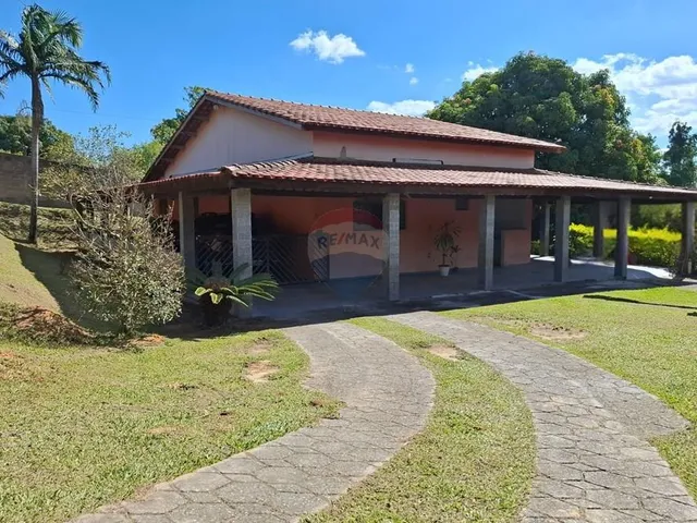 Imagem: Chácara À Venda com Excelente Localização