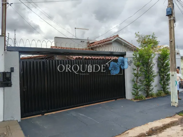 Imagem 1: Casa à venda em Rio Verde-GO, Conjunto Morada do Sol: 3 quartos, 1 suíte, 1 sala, 3
