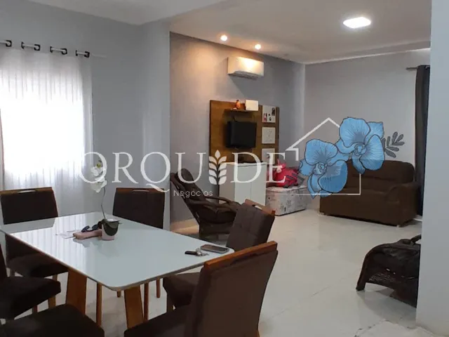 Imagem 14: Imóvel de Luxo à Venda em Rio Verde-GO: Casa com 4 Quartos, 2 Suítes e 205m² no
