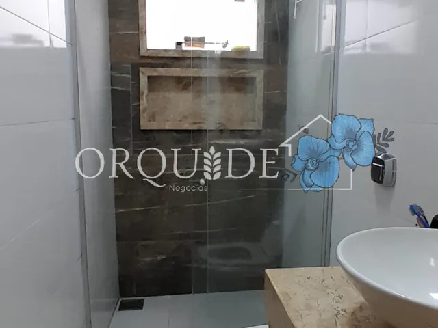 Imagem 4: Imóvel de Luxo à Venda em Rio Verde-GO: Casa com 4 Quartos, 2 Suítes e 205m² no
