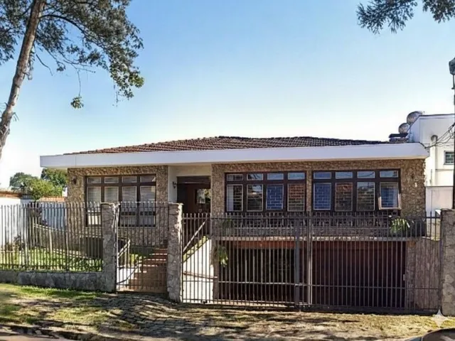 Imagem: Casa de Alto Padrão para Locação no bairro